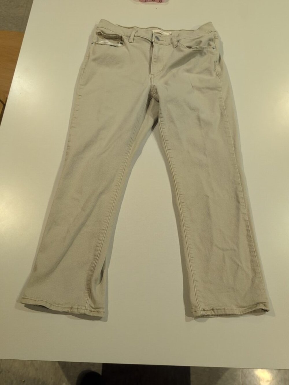 Levi's Pants Women's Classic Straight 10 Beige Straight Leg‎ Chino Solid